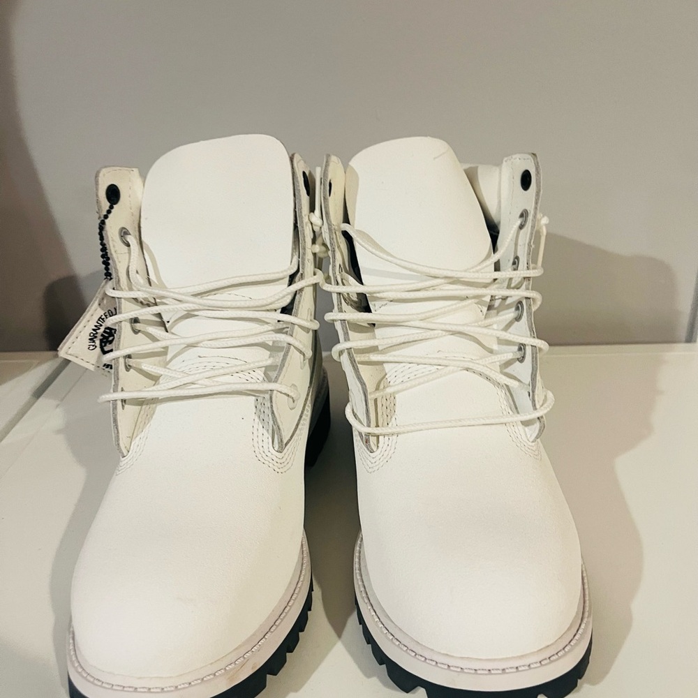 Timberland White Leather Boots